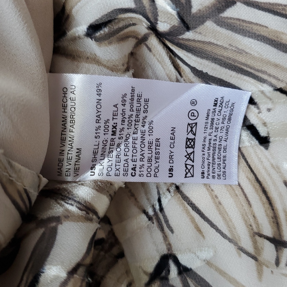 NWT White House Black Market Cream and Black Leaf Print Women's Top Size 0 - Picture 5 of 5